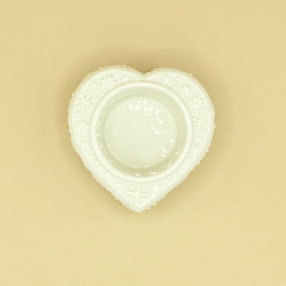 3/$20 LENOX Yuletide Glowlite Heart Shaped Votive Candle Holder- Retired - Picture 5 of 9